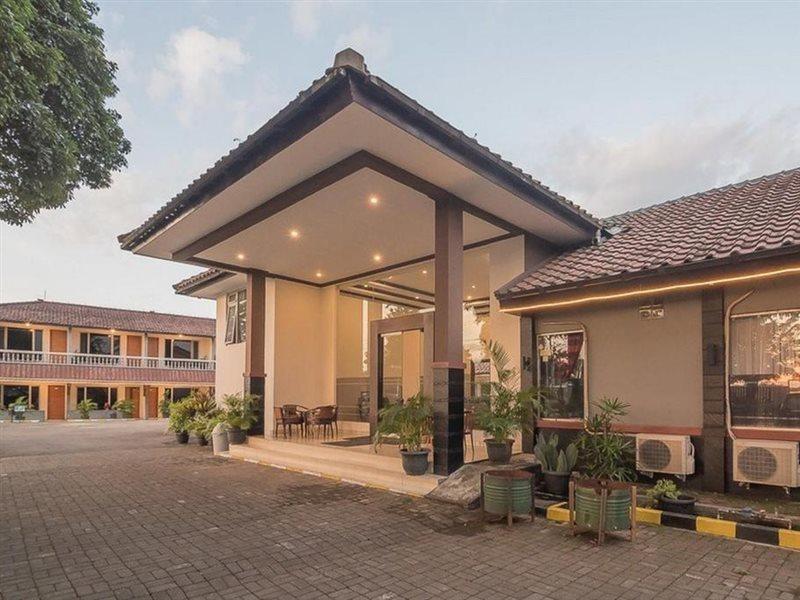 Hotel Reddoorz Near Alun Alun Subang Exteriér fotografie