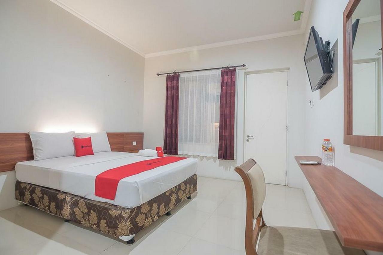 Hotel Reddoorz Near Alun Alun Subang Exteriér fotografie