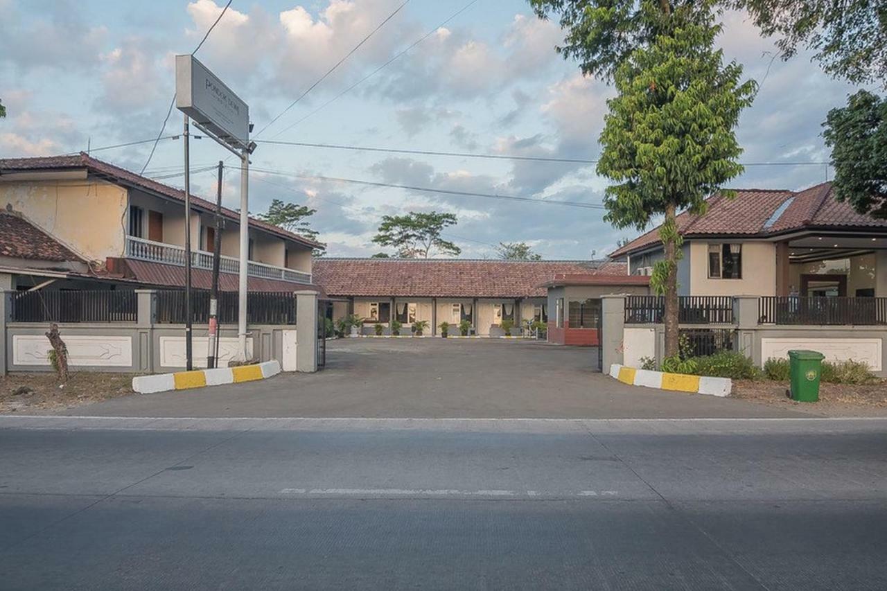 Hotel Reddoorz Near Alun Alun Subang Exteriér fotografie