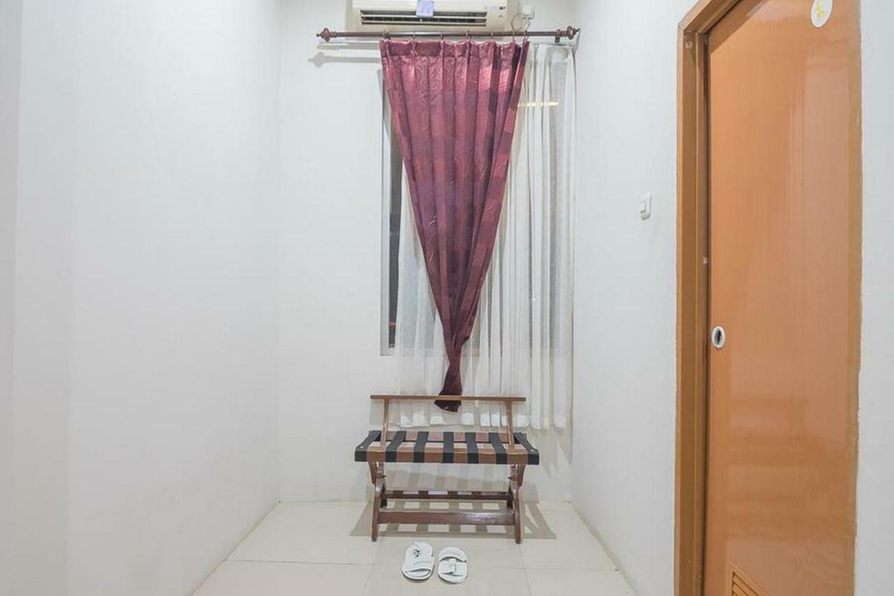 Hotel Reddoorz Near Alun Alun Subang Exteriér fotografie