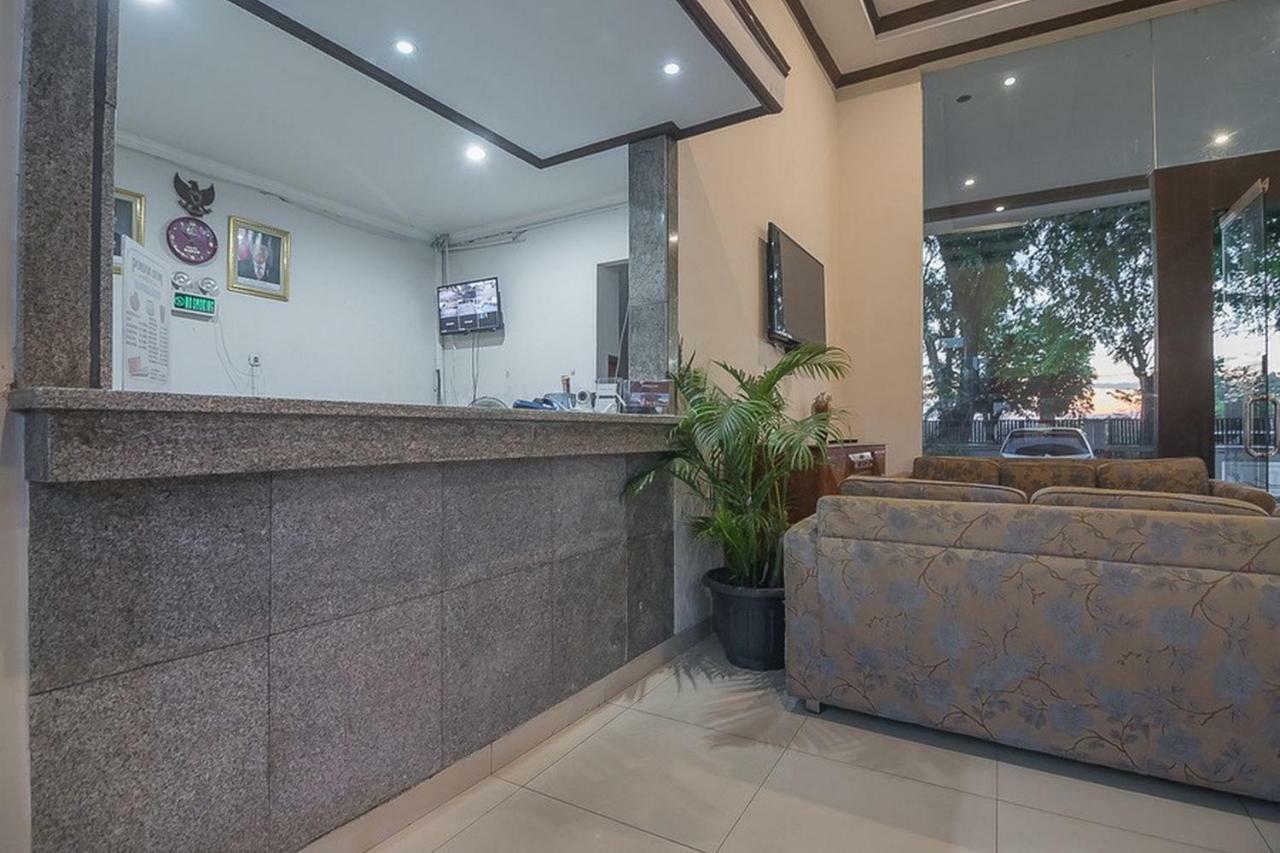 Hotel Reddoorz Near Alun Alun Subang Exteriér fotografie