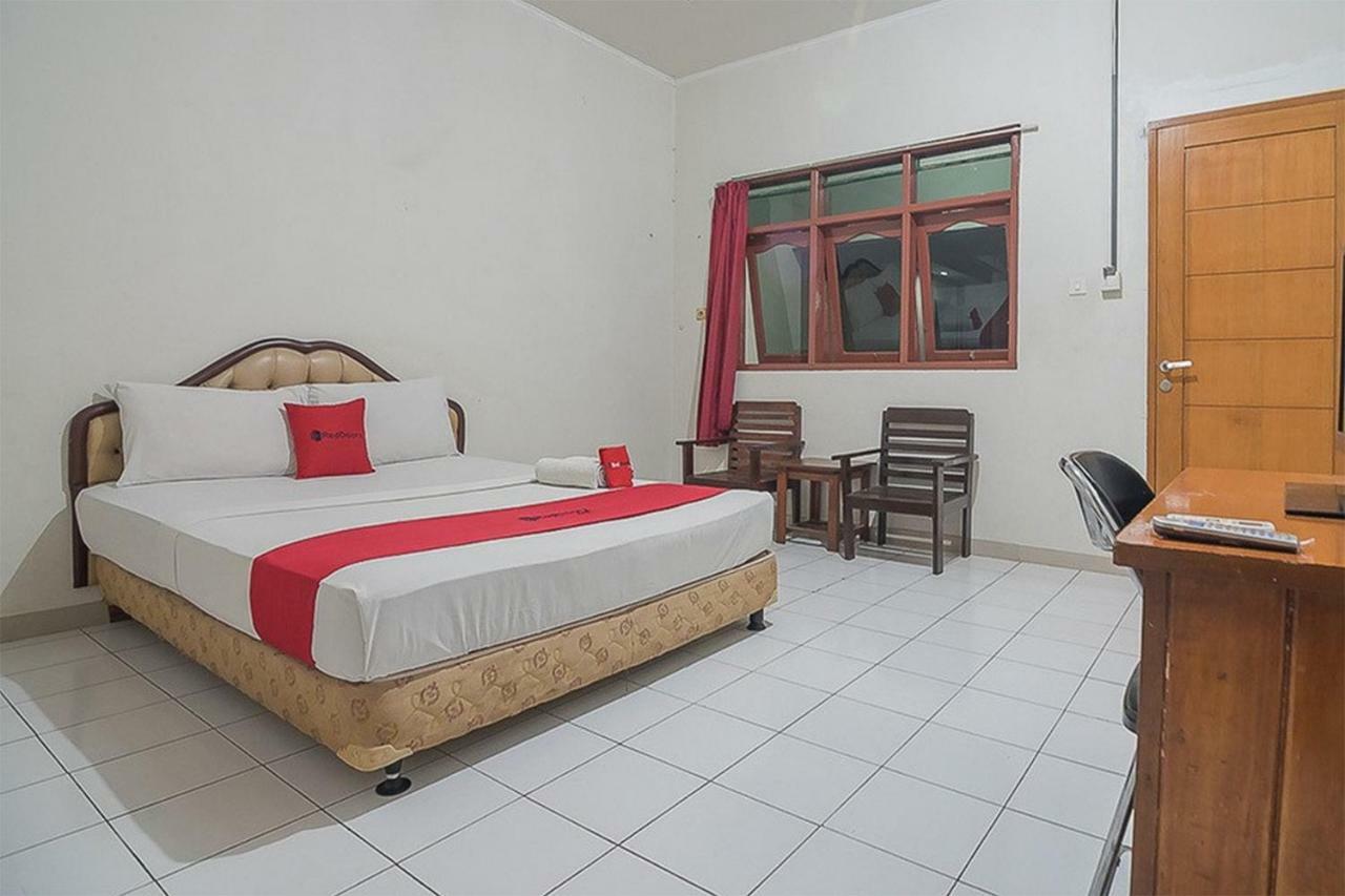 Hotel Reddoorz Near Alun Alun Subang Exteriér fotografie